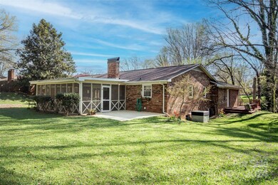 1029 Valley St, Statesville, NC 28677 - photo 2