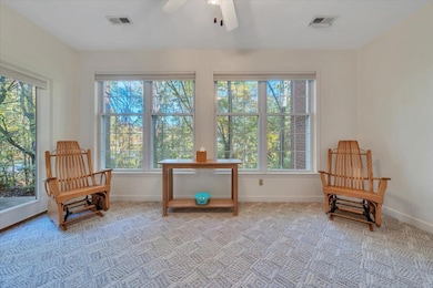 3050 McVitty Forest Dr unit 106, Roanoke, VA 24018 - photo 6