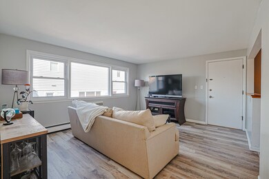 2222 N Harlem Ave unit 11, Elmwood Park, IL 60707 - photo 5