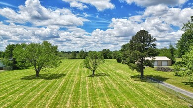 2140 S 21st St, Rogers, AR 72758 - photo 2