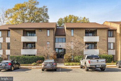 507 Florida Ave unit 102, Herndon, VA 20170 - photo 2