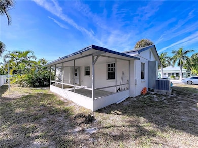 501 Spring Ave, Anna Maria, FL 34216 - photo 6