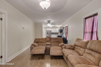 4-web-or-mls-404 Loraine St-4