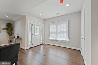 929 E 43rd St, Baltimore, MD 21212 - photo 3