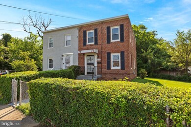 6327 Carrington Ct, Capitol Heights, MD 20743 - photo 2