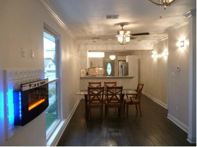 Living Room. Liv Rm to Kitchen