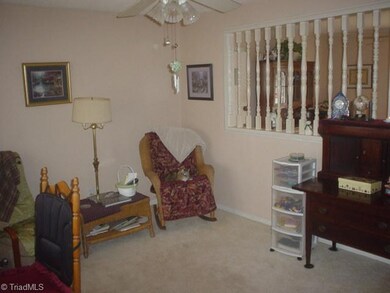 923 Sourwood Dr, Asheboro, NC 27205 - photo 4