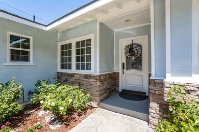 5250 Sale Ave, Woodland Hills, CA 91364 - photo 2