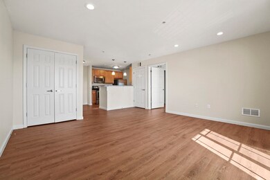 105 Hopkins St unit 311, Wakefield, MA 01880 - photo 6