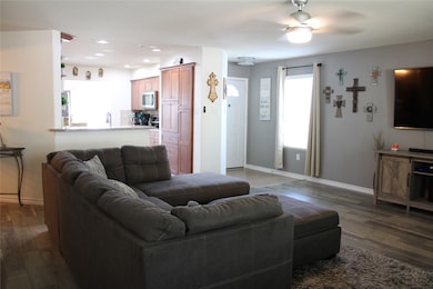 9953 Kingfisher Dr, Conroe, TX 77385 - photo 7