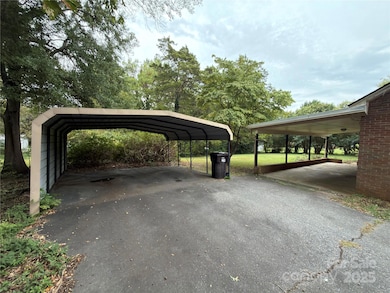 206 11th St NE, Hildebran, NC 28637 - photo 5