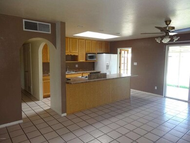 4. KITCHEN AND DINING ROOM
