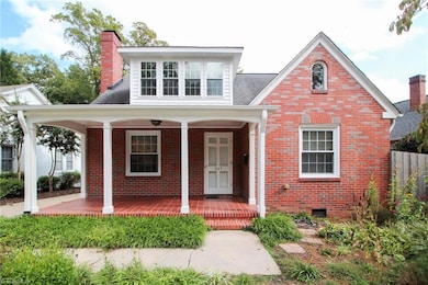 317 S Chapman St, Greensboro, NC 27403 - photo 2