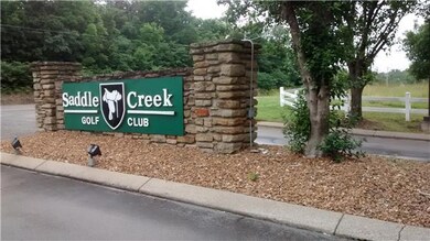Come to live on Saddle Creek golf course!