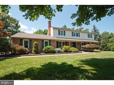 1048 Powderhorn Dr, Glen Mills, PA 19342 - photo 2