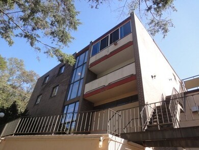 94 Beaconsfield Rd unit 302, Brookline, MA 02445 - photo 7