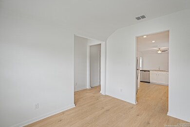 11820 Luckey Villa, San Antonio, TX NULL - photo 4