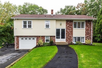 5 Lisa Ann Ct, Greenville, RI 02828 - photo 2