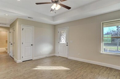 907 N Barrett Ave, Denison, TX 75020 - photo 7