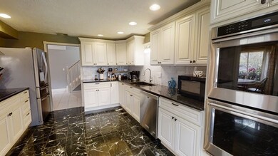 8 Juniper Ln, Framingham, MA 01701 - photo 6