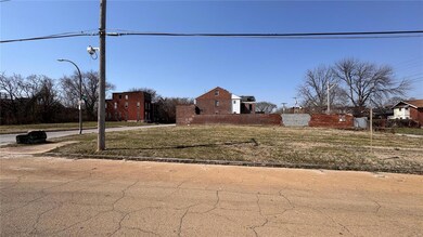 1901 Benton St, St. Louis, MO 63106 - photo 5