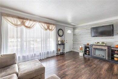 2239 Larchmont Dr, Wickliffe, OH 44092 - photo 5