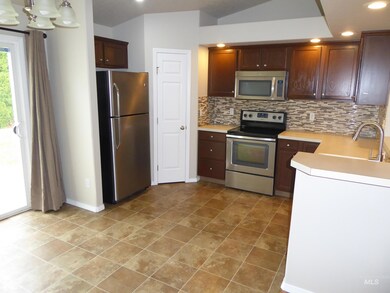 1512 W Teton Ave, Nampa, ID 83686 - photo 3