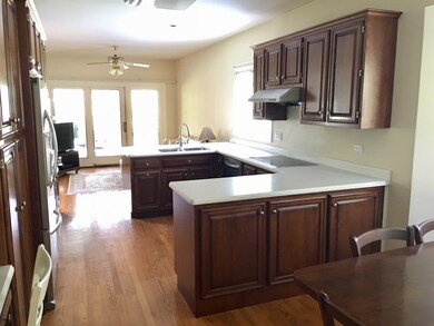 2 Berkshire Ln, Burr Ridge, IL 60527 - photo 4