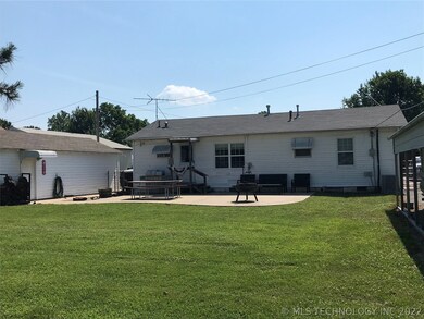 413 N Simpson St, Eufaula, OK 74432 - photo 6