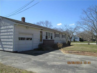 14 Vega Dr, Warwick, RI 02886 - photo 3