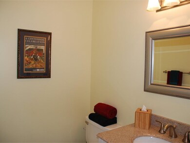 114 S Main St unit F2, Stowe, VT 05672 - photo 6