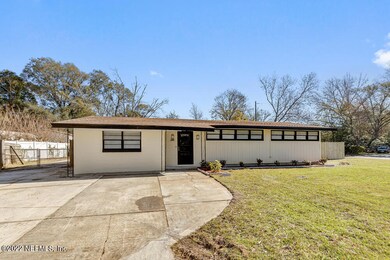 3953 Rodby Dr, Jacksonville, FL 32210 - photo 2