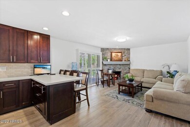 06-Breakfast Area