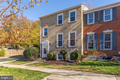 3201 White Flint Ct, Oakton, VA 22124 - photo 2