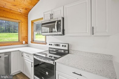 16 Apple Orchard Dr, Berkeley Springs, WV 25411 - photo 7