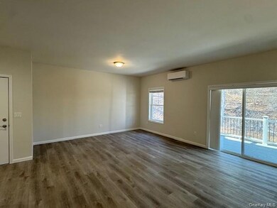 4 S Hills Way unit 11, Poughkeepsie Township, NY 12590 - photo 5