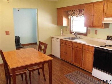 1148 Laural Ln, Ballston Spa, NY 12020 - photo 2