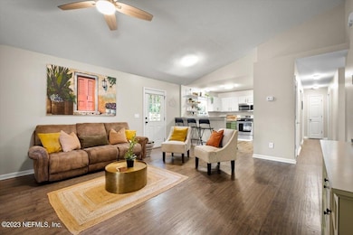 7070 Oakwood Dr, Jacksonville, FL 32211 - photo 4