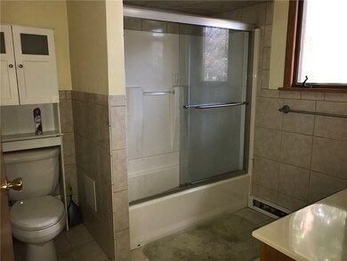 30 Joslin St, North Providence, RI 02911 - photo 5