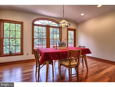 1505 Sheffield Ln, Pottstown, PA 19465 - photo 7