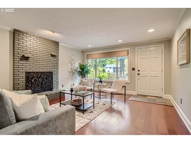 3915 Cedaroak Dr, West Linn, OR 97068 - photo 3