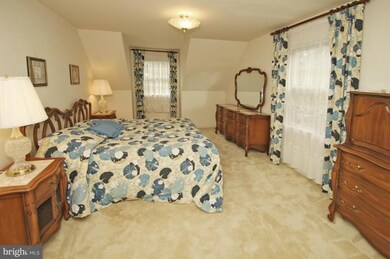 1505 Red Oak Dr, Silver Spring, MD 20910 - photo 4