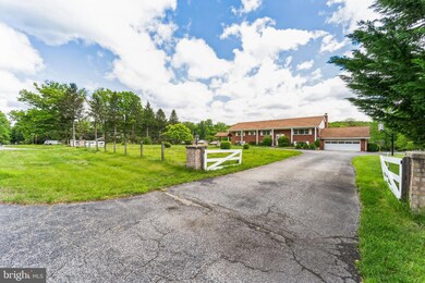 2112 Gadsen Rd, Upper Marlboro, MD 20774 - photo 5