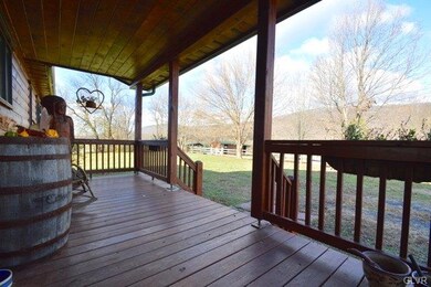 188 Sky Hollow Dr, Lenhartsville, PA 19534 - photo 5