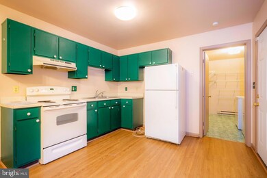 1035 Cloverton Dr, Columbia, PA 17512 - photo 5