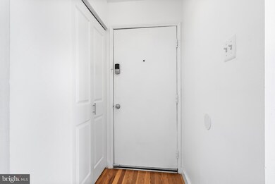 St. Paul at Chase Condominiums unit 711, Baltimore, MD 21202 - photo 3