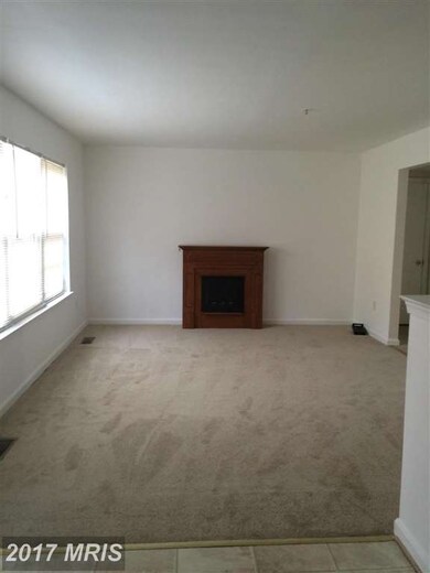 1623 Shady Glen Dr, District Heights, MD 20747 - photo 3