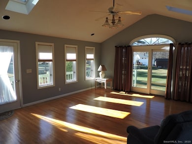 35 Dower Rd, South Windsor, CT 06074 - photo 4