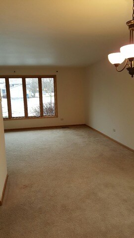 3569 Fairway Dr, Crete, IL 60417 - photo 2