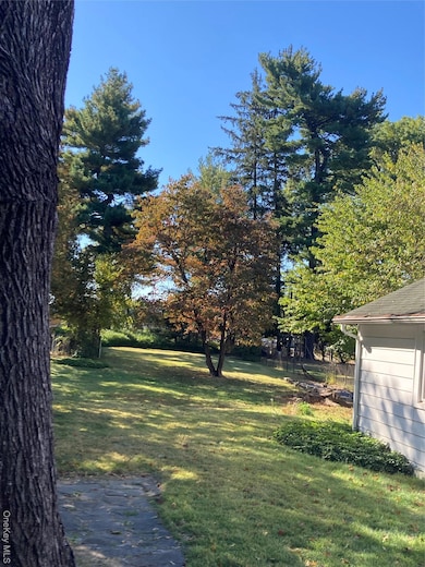 19 Palmer Ave, Nanuet, NY 10954 - photo 5